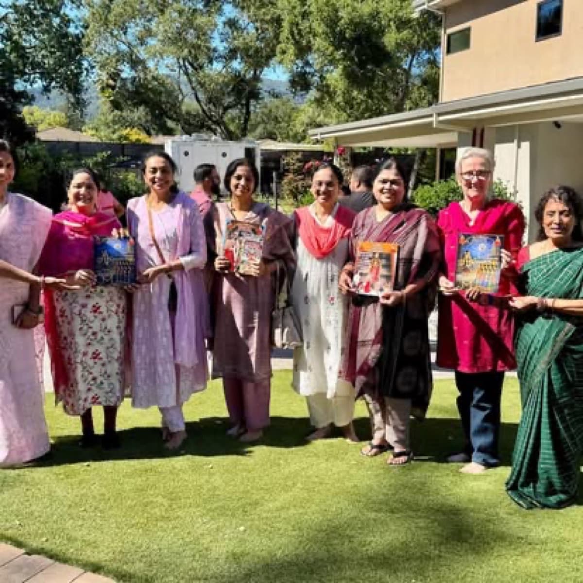 Devotees gathered at the asramam