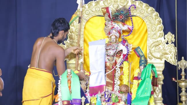 Lord Rama, Mata Sitha and Lord Hanuman blessing devotees